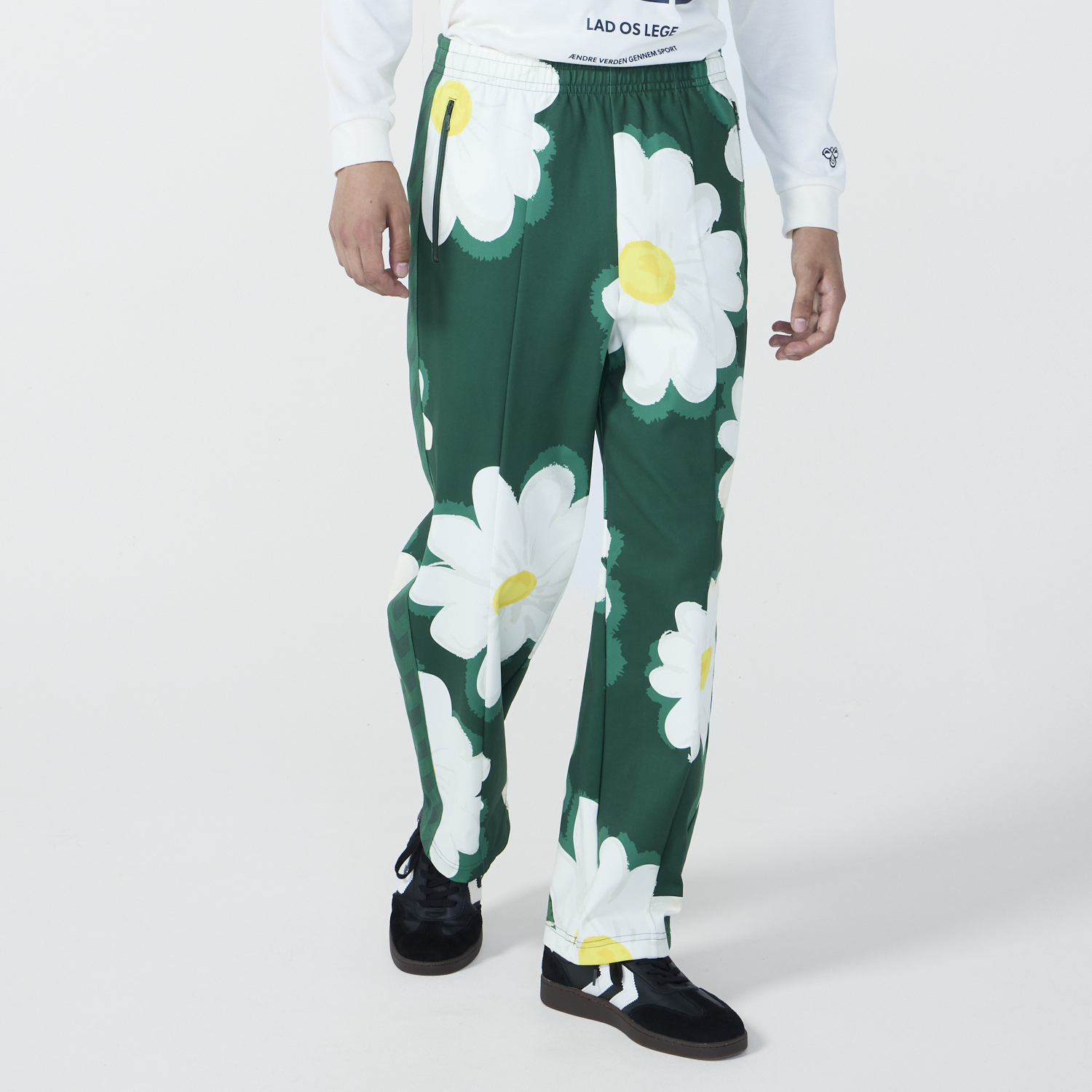 hummel PLAY トラックパンツ(セミワイドストレート)｜hummel