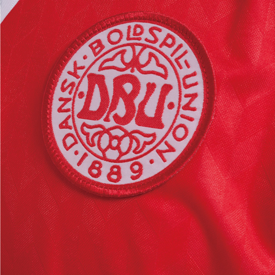 DBU 88 REPLICA JERSEY S/S｜hummel｜ヒュンメル公式オンライン