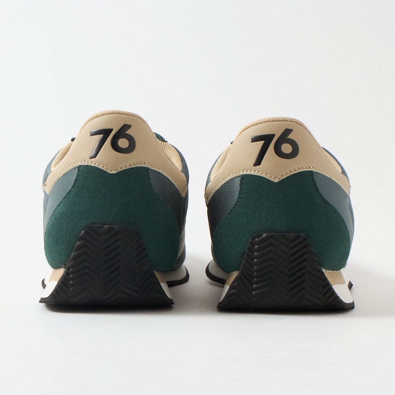 STADION NYLON｜hummel｜ヒュンメル公式オンラインストア