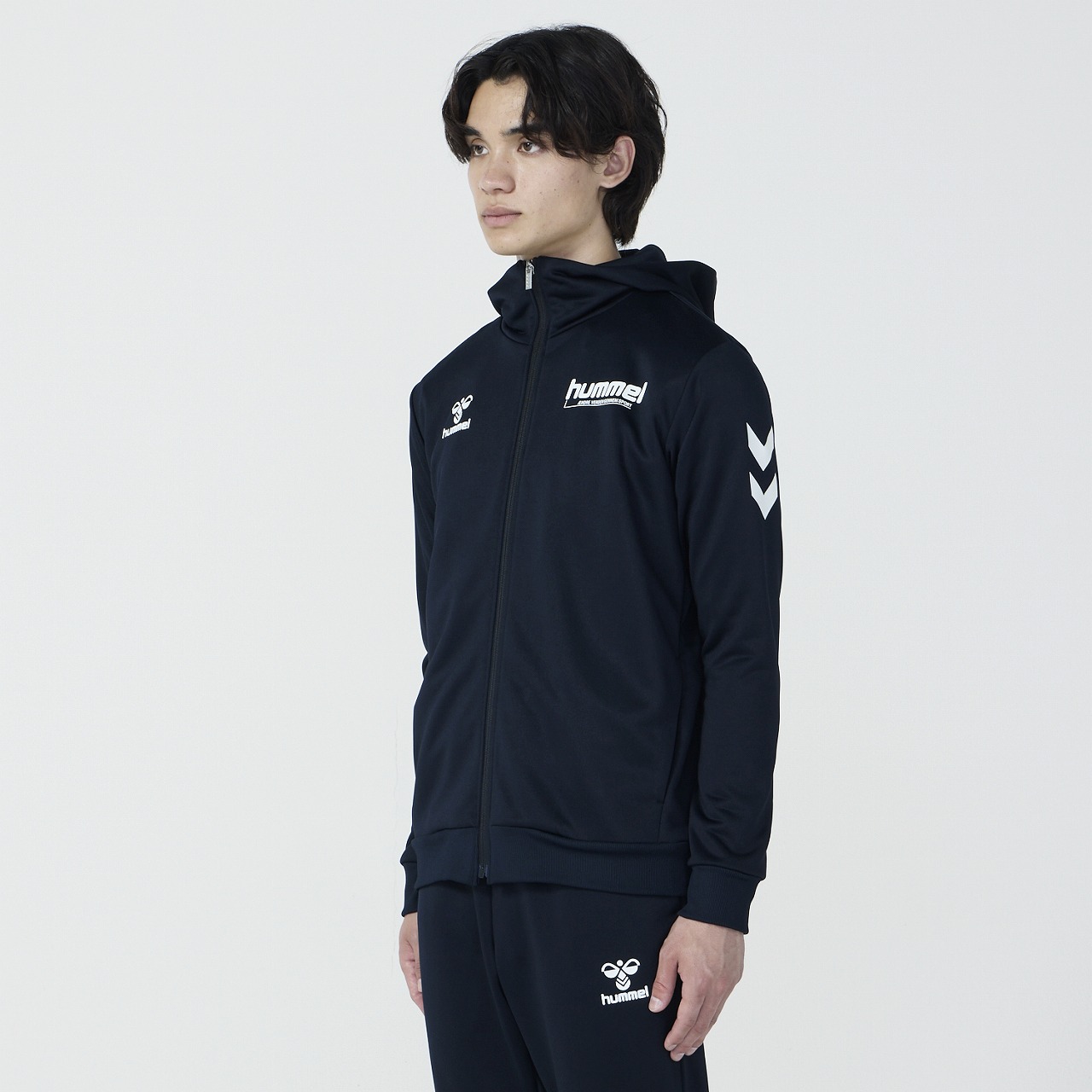 スウェットフルジップフーディー｜hummel｜ヒュンメル公式オンラインストア