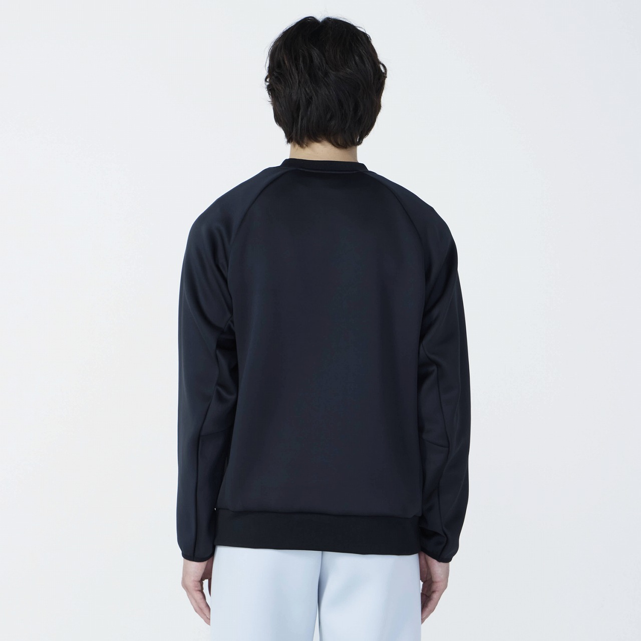 スウェットクルーネック｜hummel｜ヒュンメル公式オンラインストア