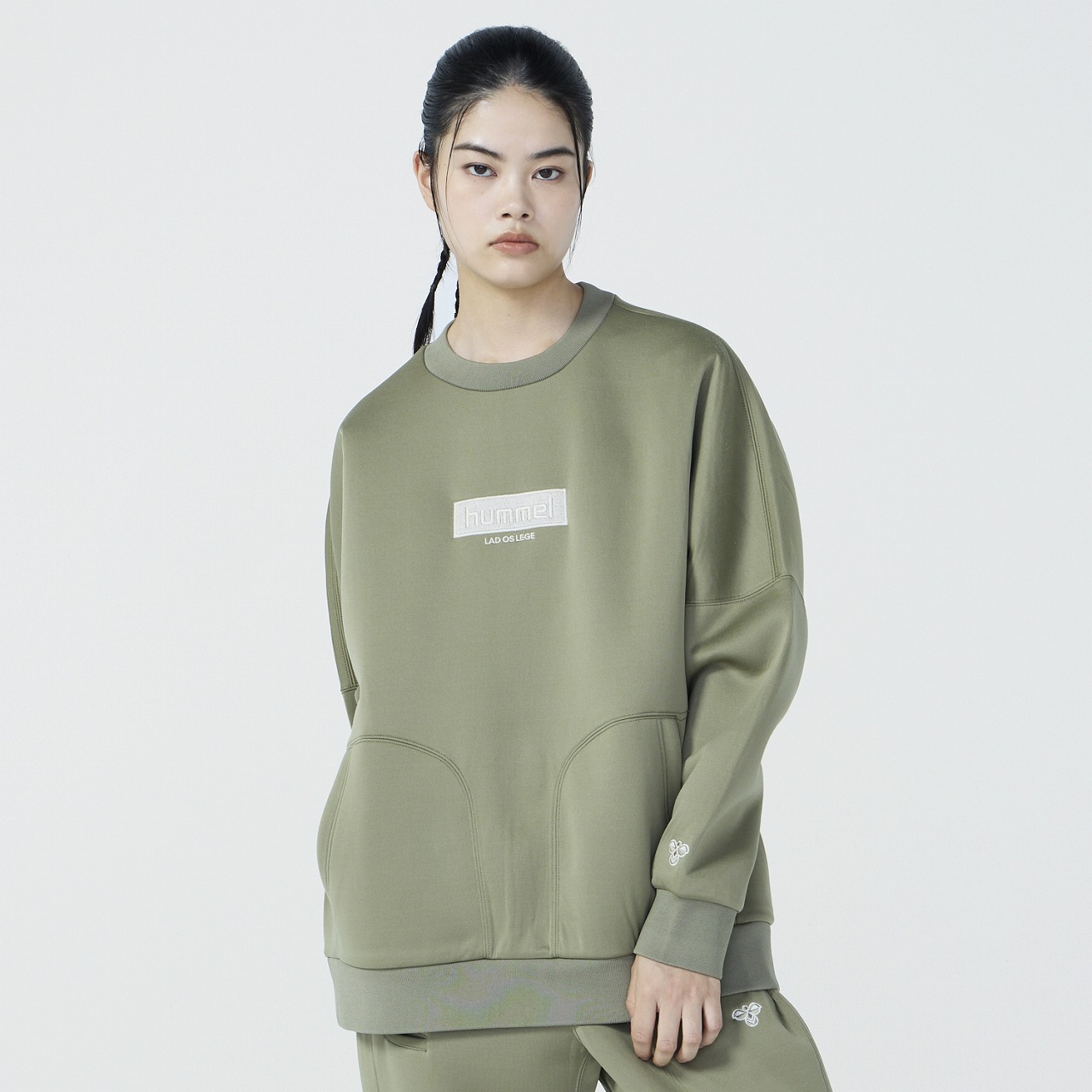 hummel PLAY スウェットクルーネック｜hummel｜ヒュンメル公式