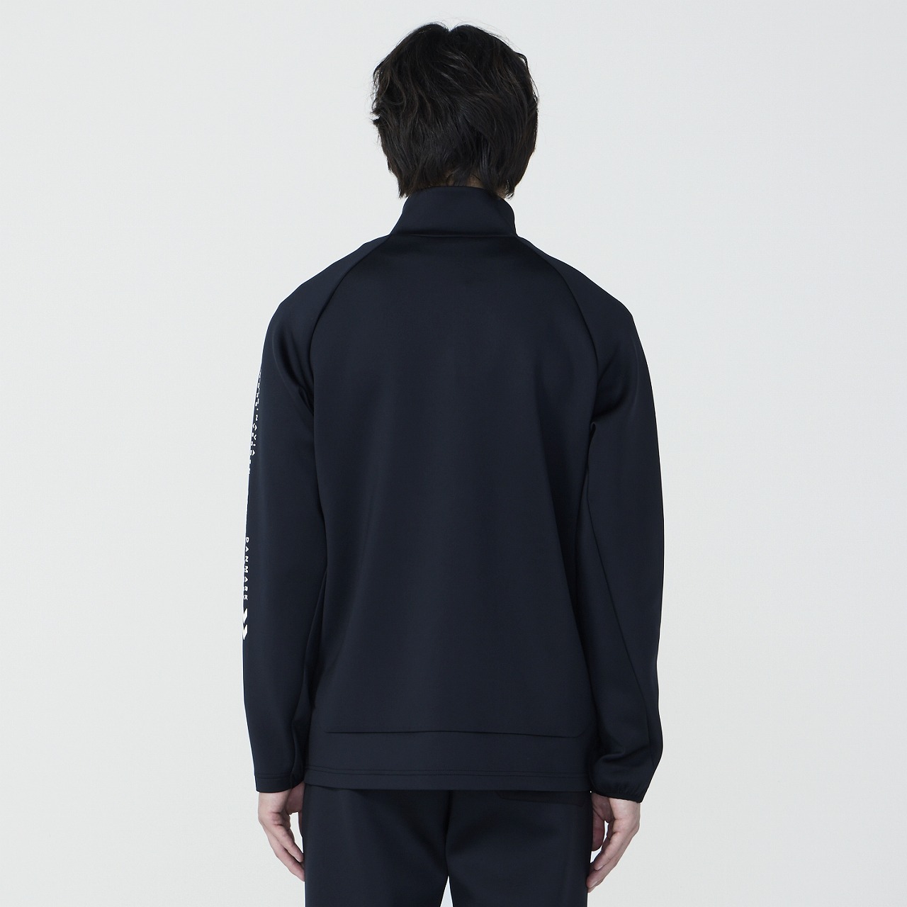 ニット×ウーブン ハイブリッドジャケット｜hummel｜ヒュンメル公式