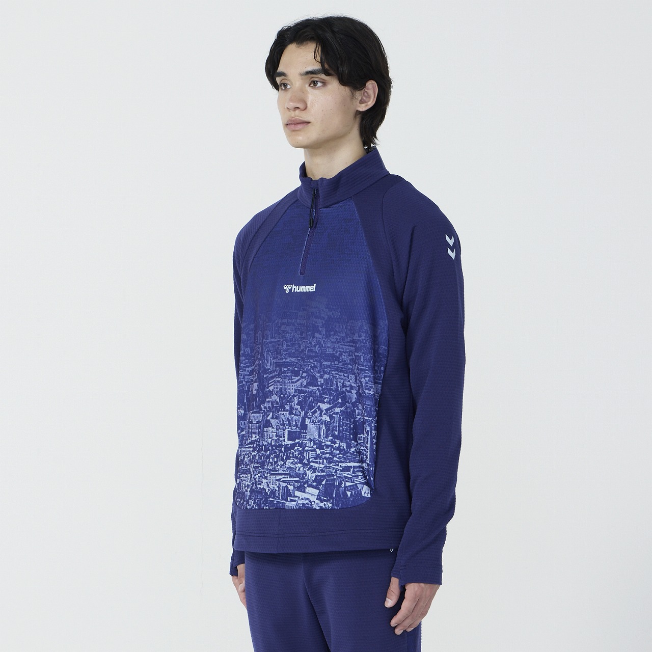 トレーニングハーフジップトップ｜hummel｜ヒュンメル公式オンラインストア