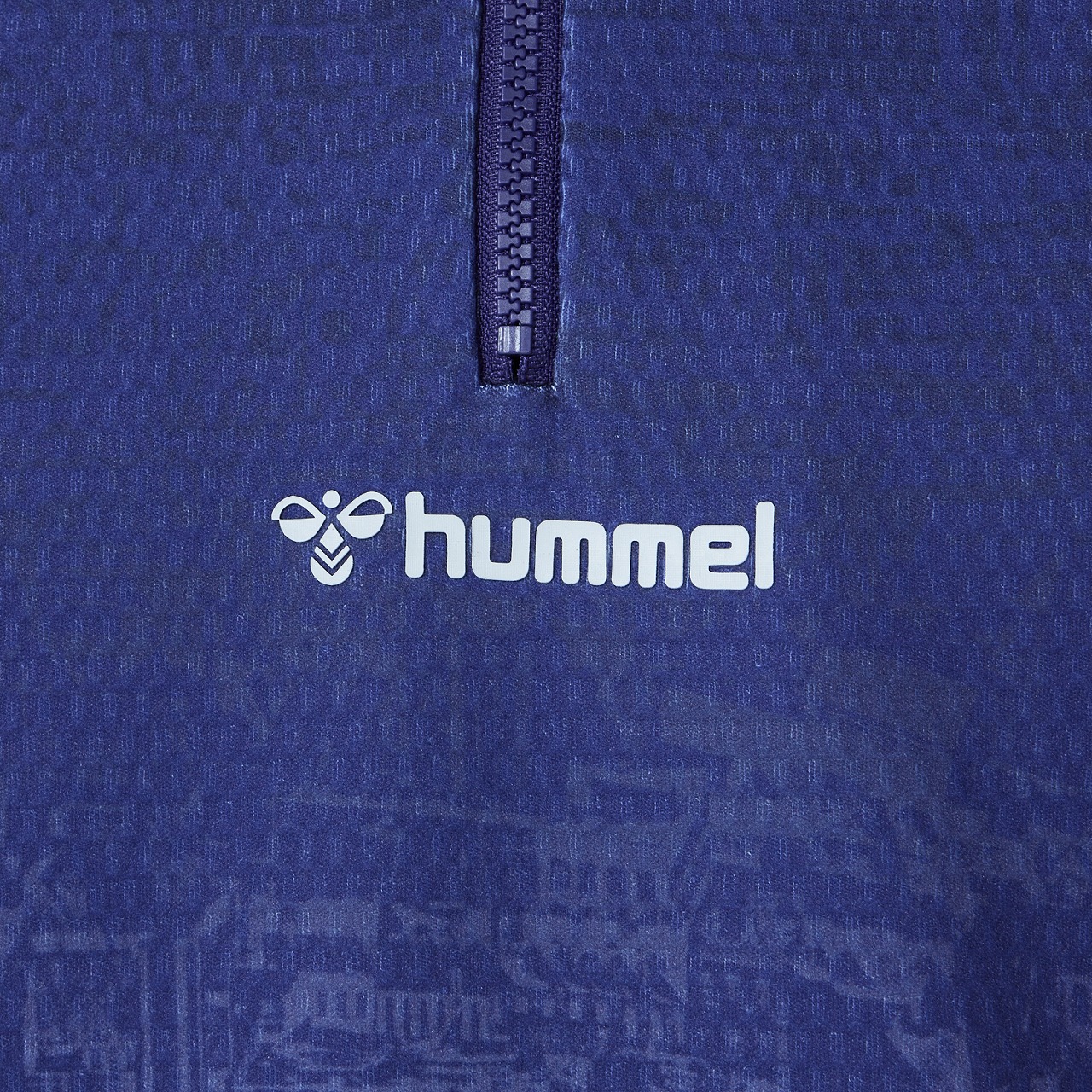 トレーニングハーフジップトップ｜hummel｜ヒュンメル公式オンラインストア
