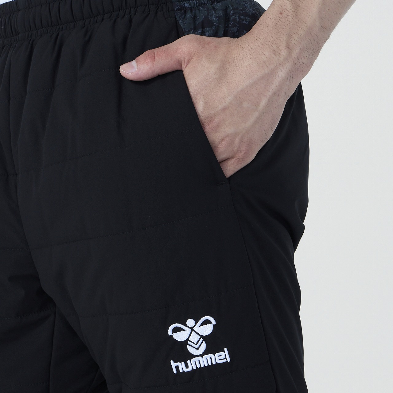 パデットサーモパンツ｜hummel｜ヒュンメル公式オンラインストア