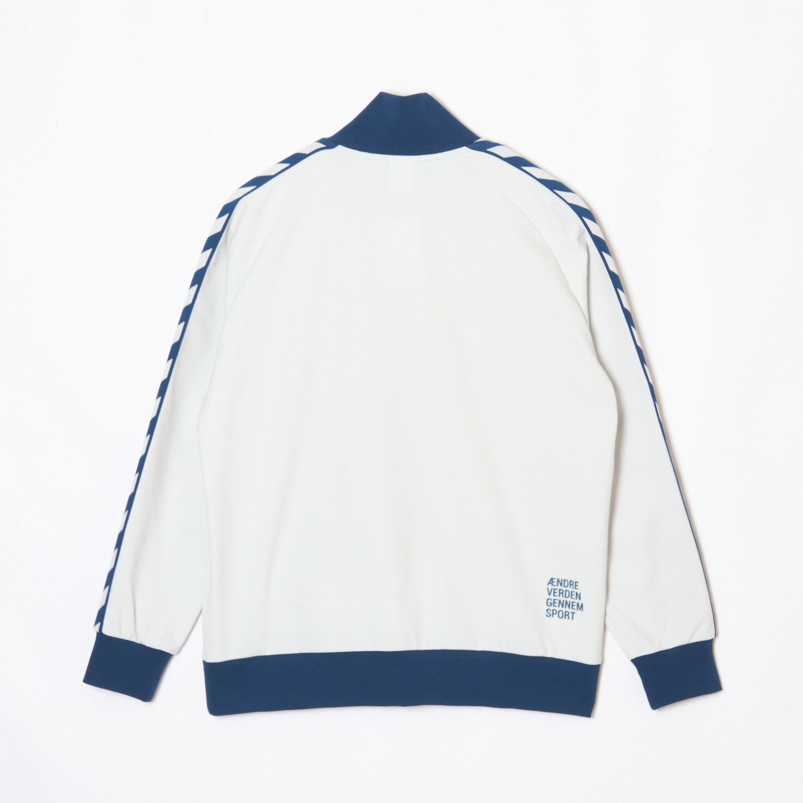 ガンバ大阪×hummel トラックジャケット｜hummel｜ヒュンメル公式