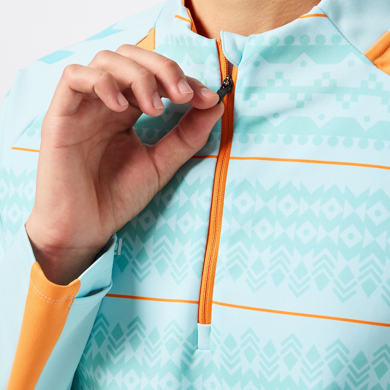 PROトレーニングハーフジップトップ｜hummel｜ヒュンメル公式