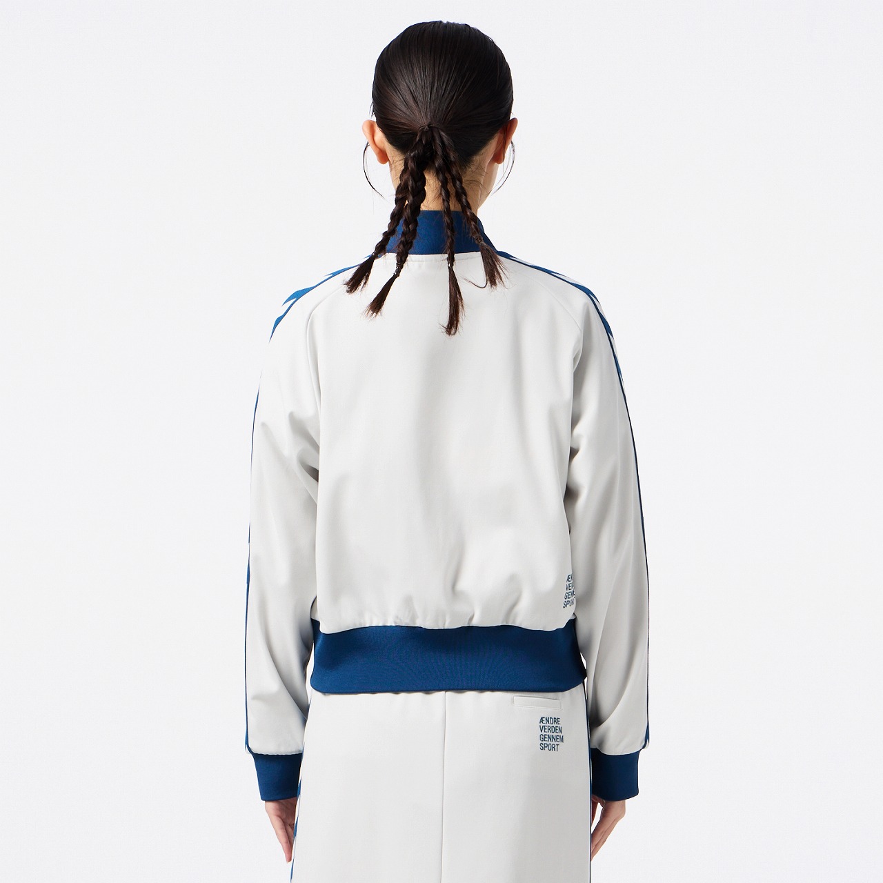 ジェフユナイテッド市原・千葉 トラックジャケット｜hummel