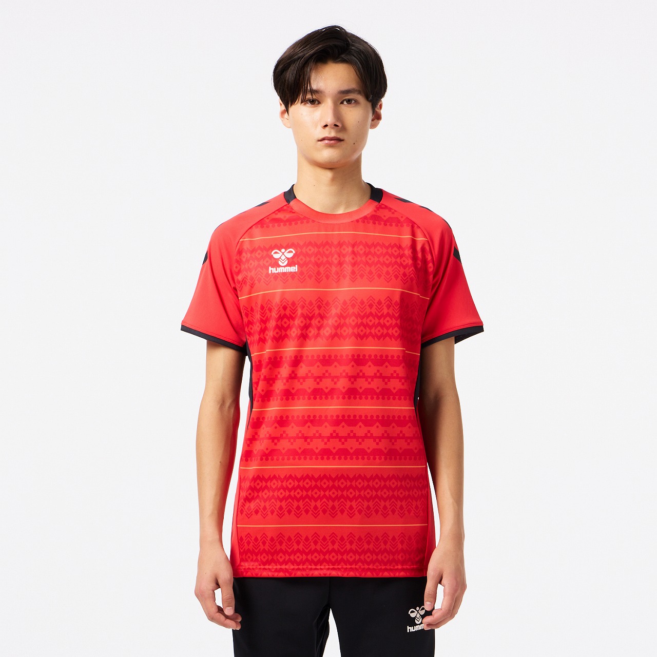 横浜FC hummel ヒュンメル トレーニングシャツ プラシャツ GK XO hummel ヒュンメル グラフィックプラクティスシャツ 長袖(ブラック