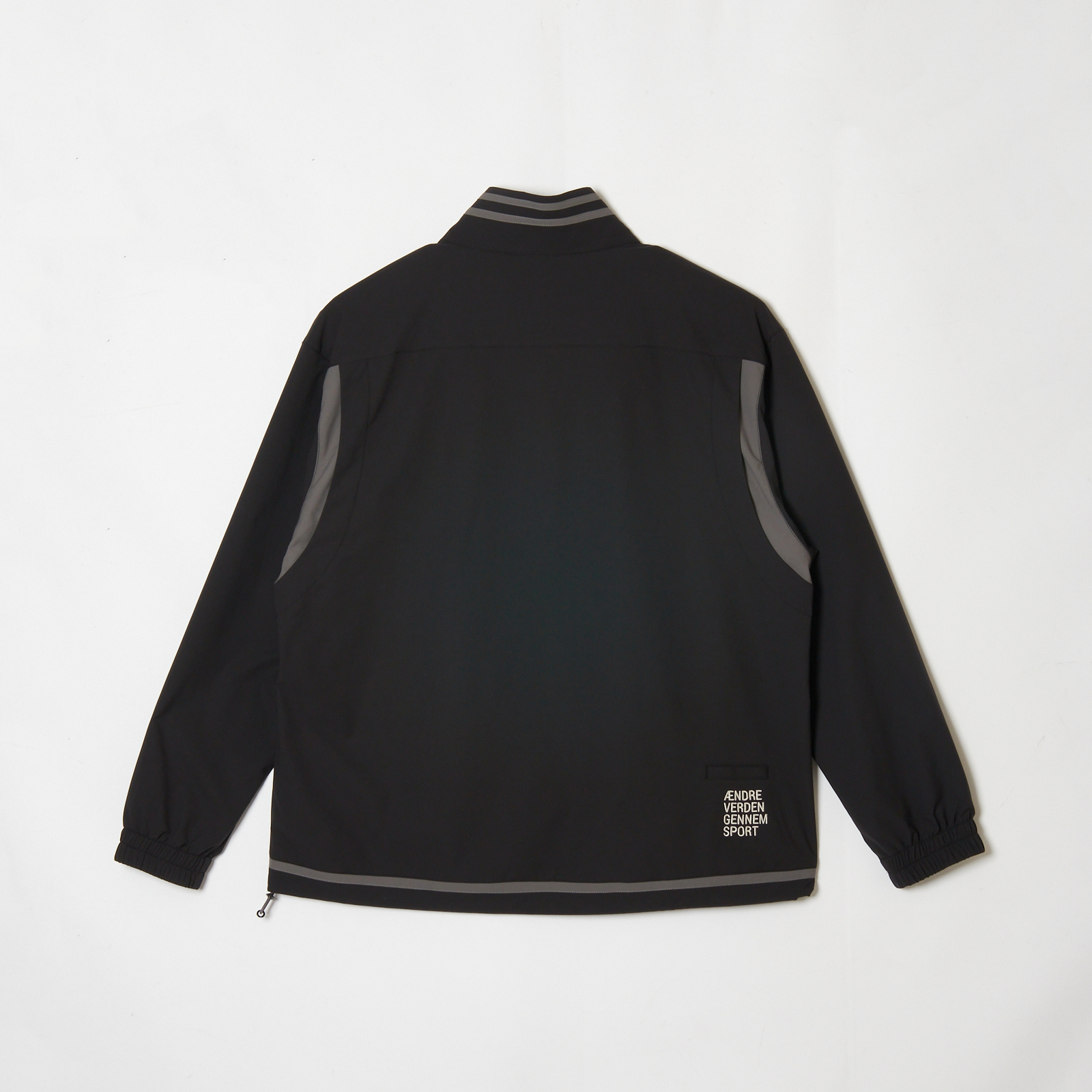 ガンバ大阪×hummel クロスジャケット｜hummel｜ヒュンメル公式