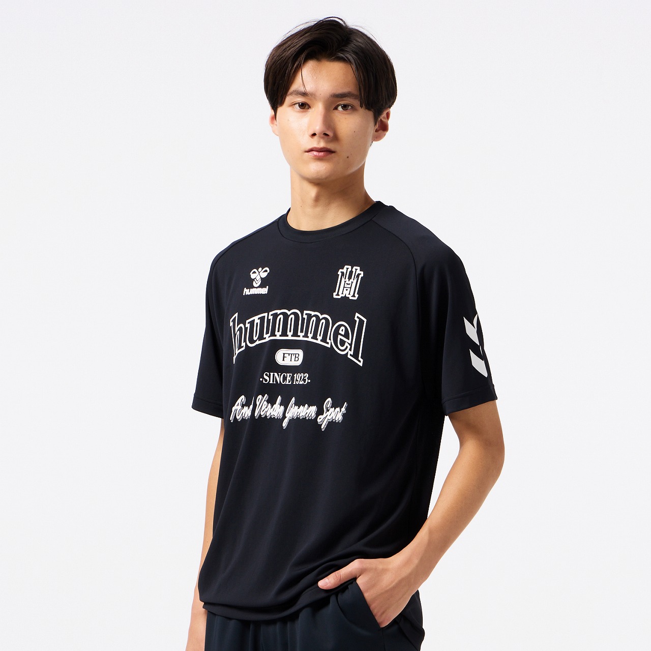 スポーツ・サッカー・フットボール｜hummel｜ヒュンメル公式オンライン