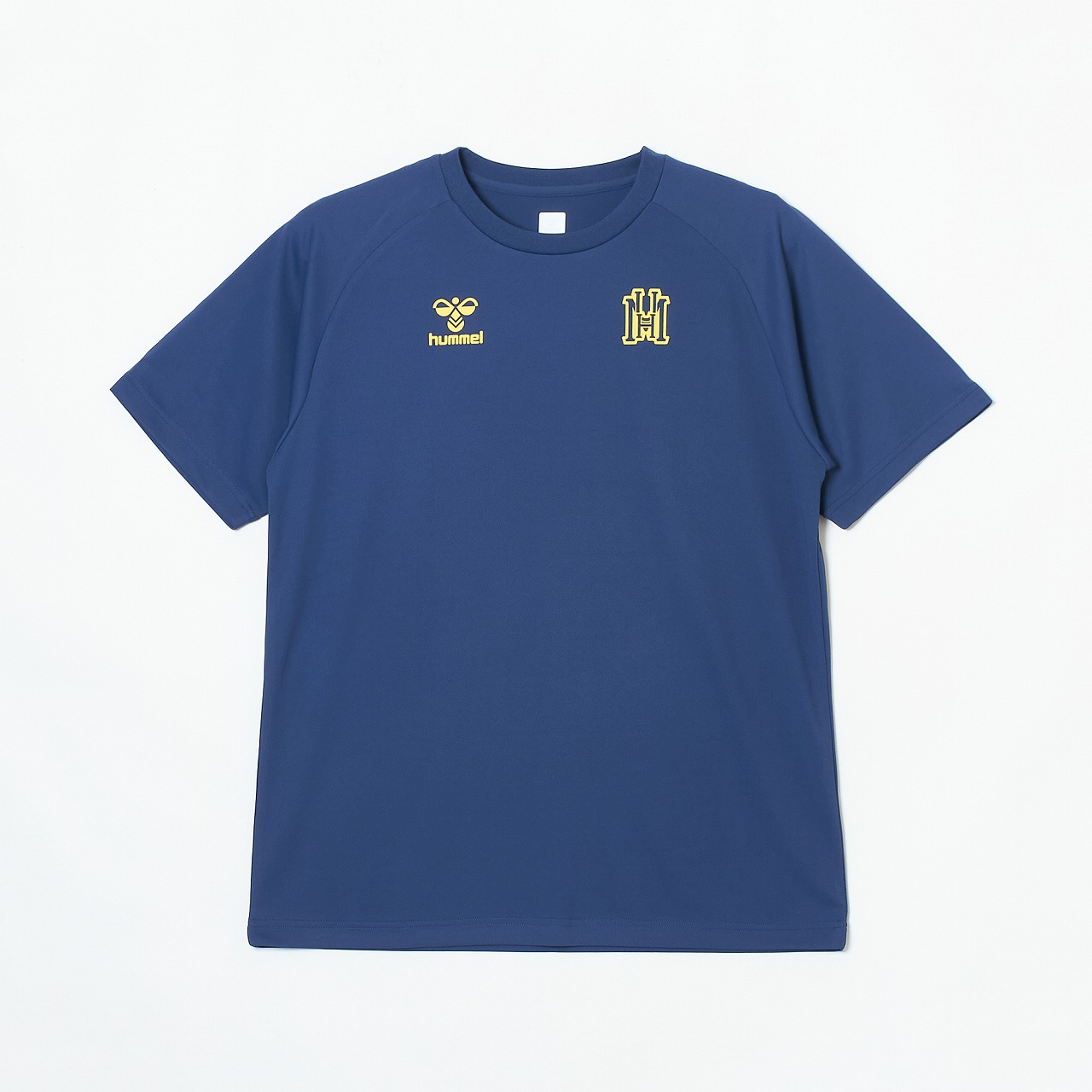 スポーツ・サッカー・フットボール｜hummel｜ヒュンメル公式オンライン