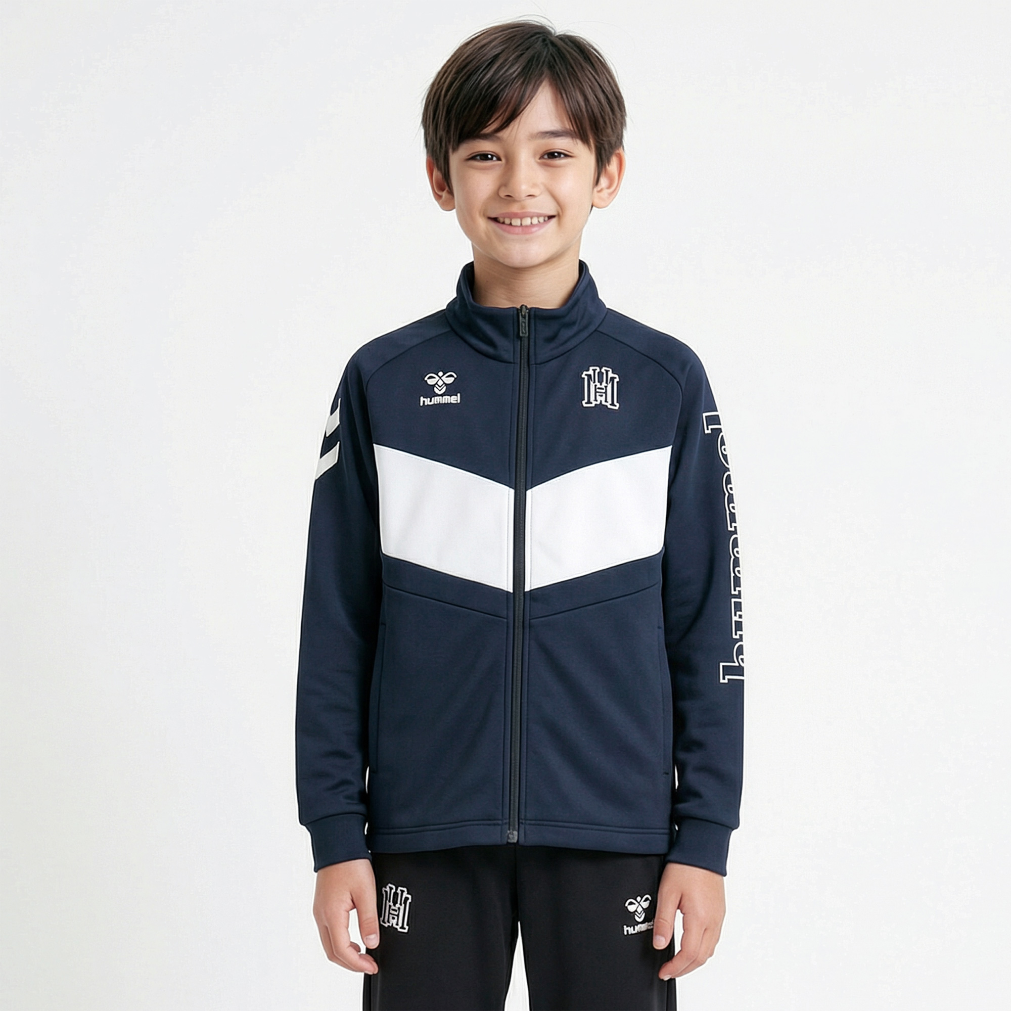 成徳深谷サッカー部 hummel ジャージセット 青・黒 ウェア・ジャージ｜hummel｜ヒュンメル公式オンラインストア