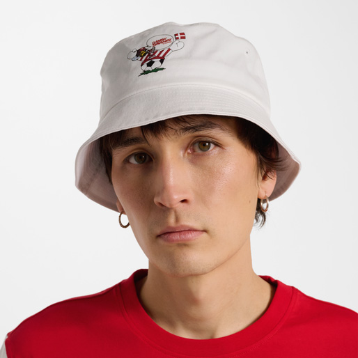 ファン・ボメル DBU 26 FAN DYNAMITE BUCKET HAT｜hummel｜ヒュンメル公式オンラインストア